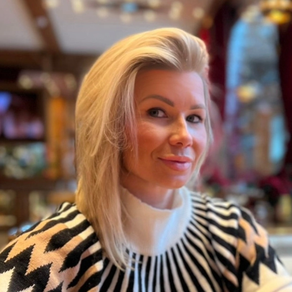 Natalia K. - profesjonalny lektor języka niemieckiego, prowadząca kursy niemieckiego online na każdym poziomie zaawansowania.